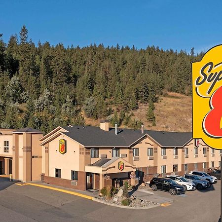 Super 8 By Wyndham Kamloops On The Hill Hotel Екстериор снимка